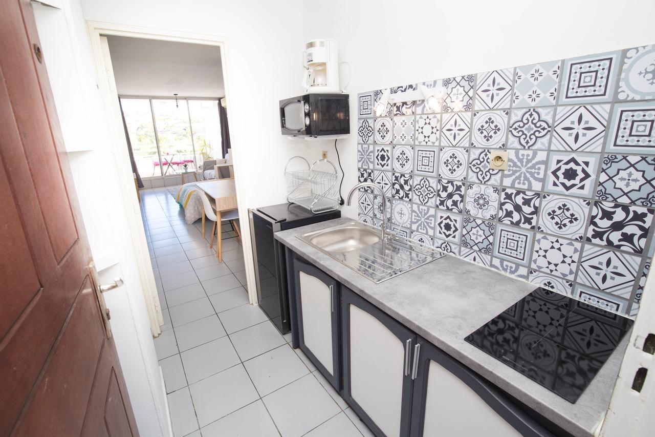 Apt 5 Min A Pied Centre Ville Saint-Gilles Les Bains Exterior photo